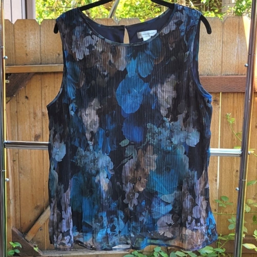 Christopher & Banks Floral Tank Lined size XL